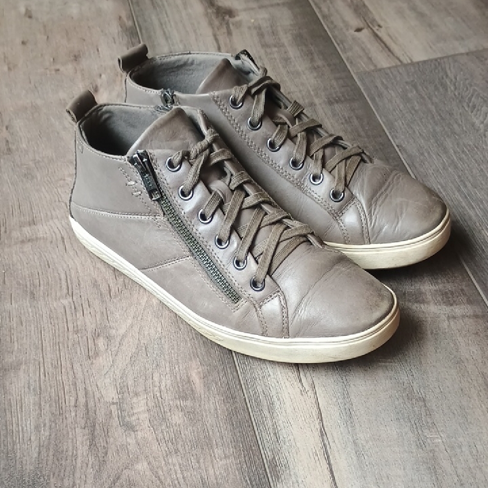 Rockport Women's Gray High-Top Sneakers